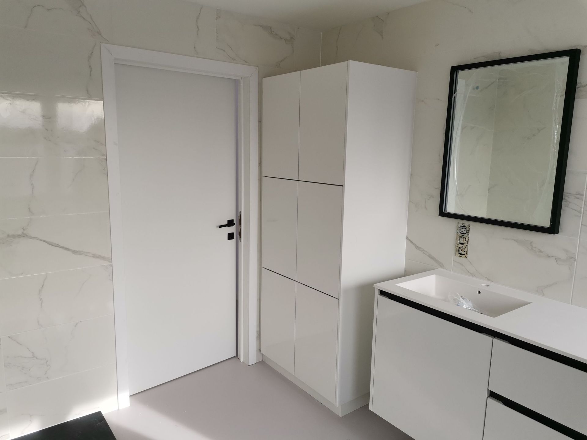 Badkamer renovatie met tegels in Vilvoorde