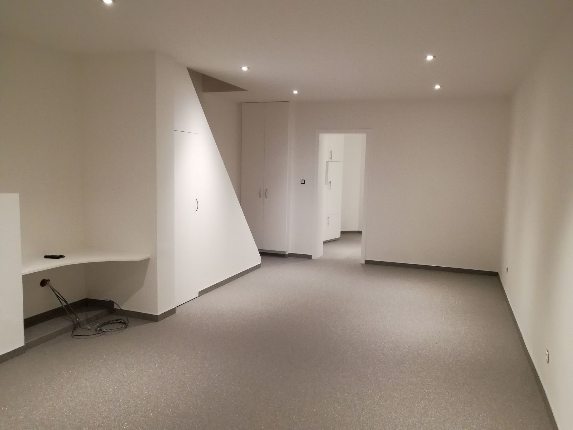 Schilderwerken in Meise – geschilderde binnenmuren en plafond in woning